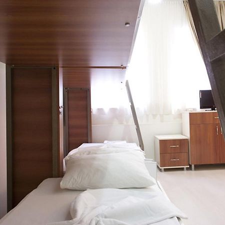 Nicoleport Hotel Istanbul Ngoại thất bức ảnh